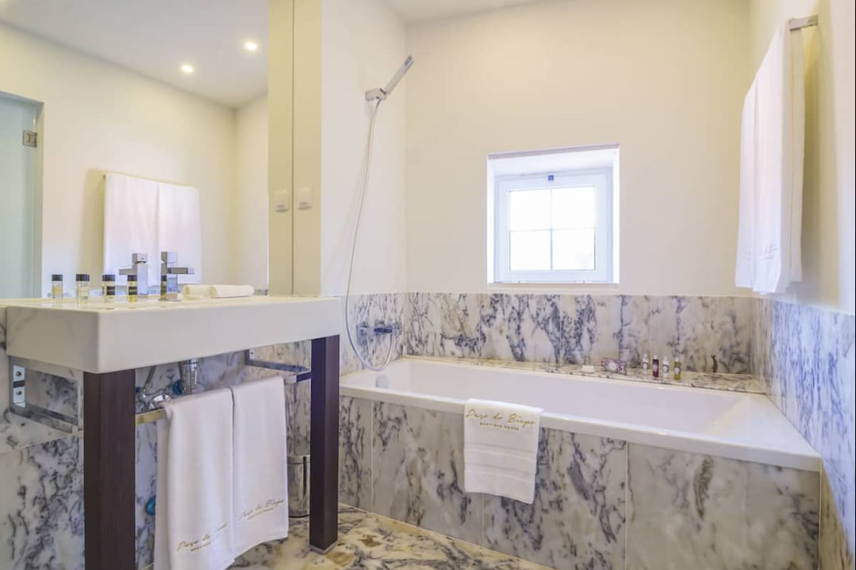 Hotel barato en Kollpani