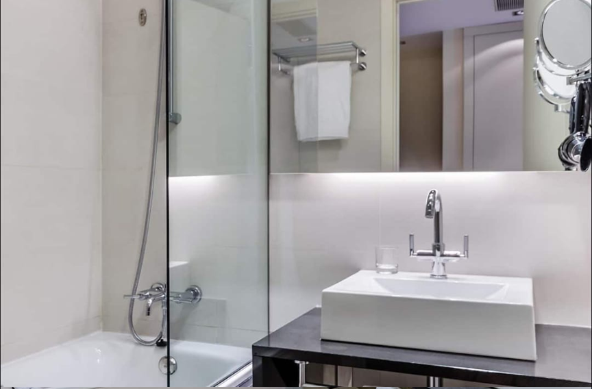 Hotel económico en Río Seco Industrial